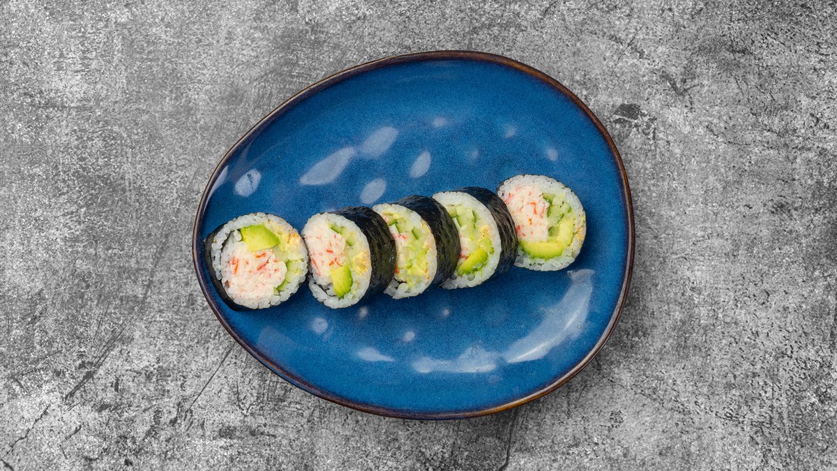 124. Futomaki California