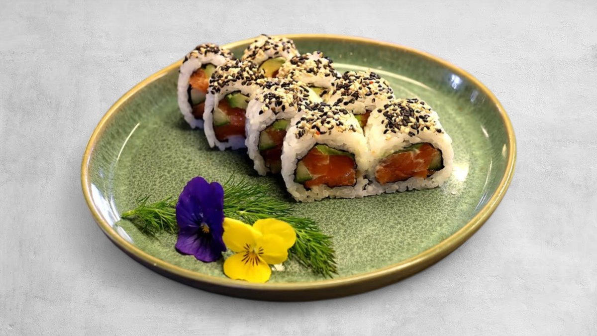 137. Uramaki Spicy Laks