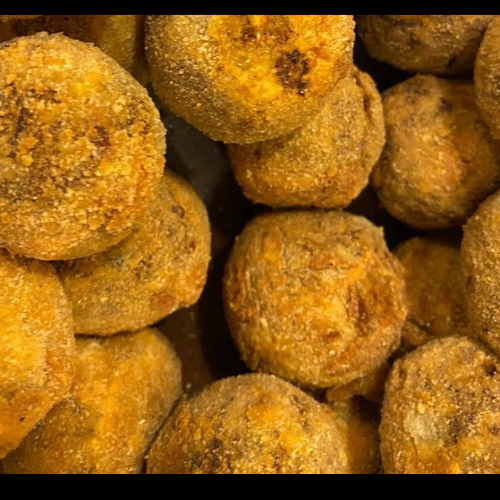 Bolinho de Carne com Queijo