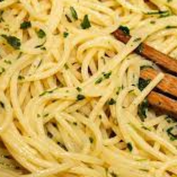 Macarrão Alho e Óleo C/ Bisteca