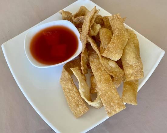 14 Fajitas Fritas de Wantan con Salsa