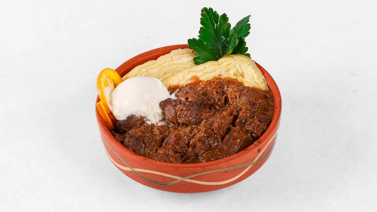 Borza’s game meat goulash with dark beer