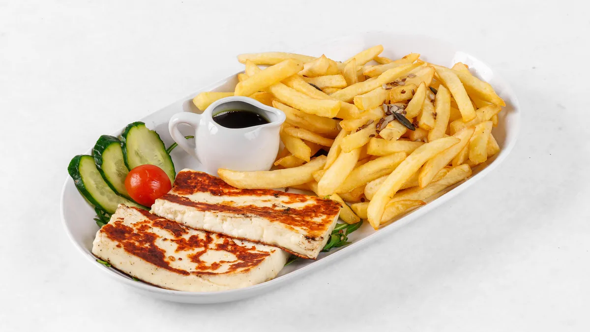 Grilled cheese with fries