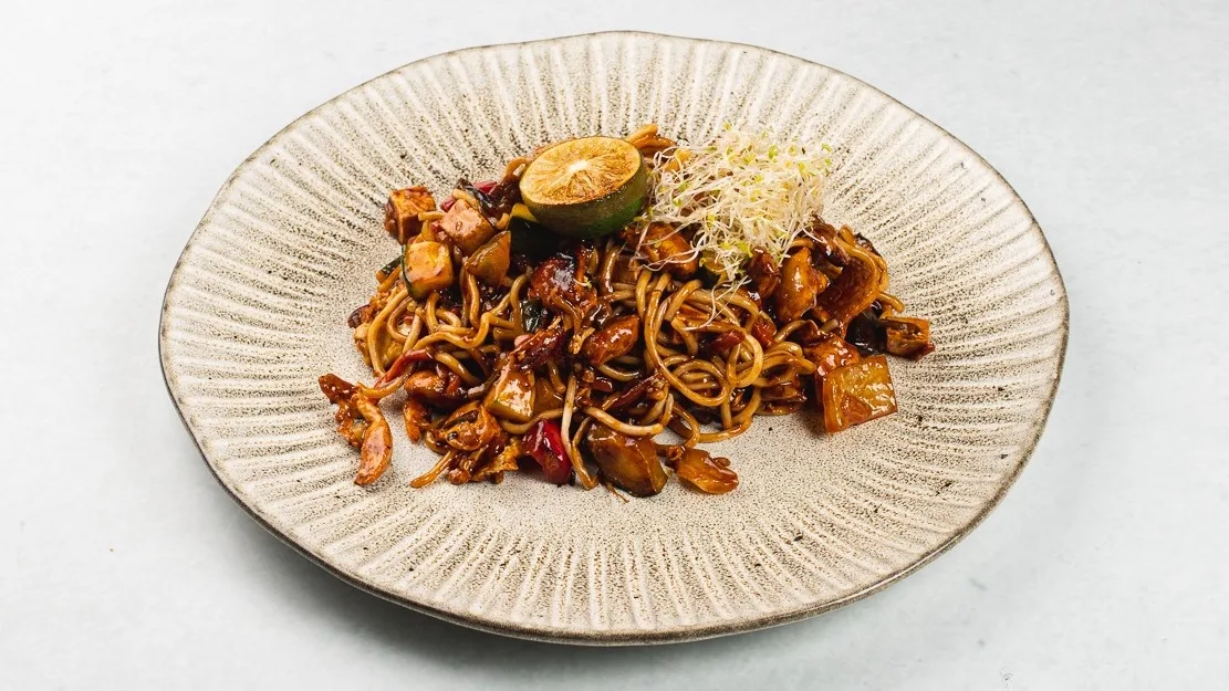 Pad thai s piščancem