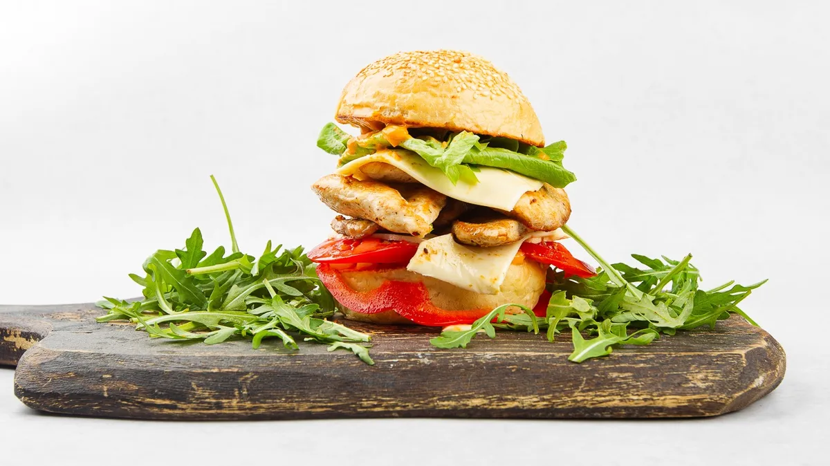 Chick-O-Grande burger