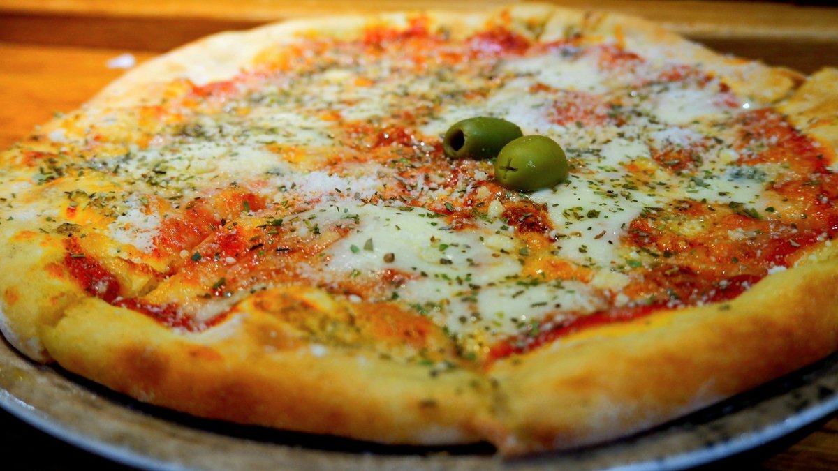 Margherita pizza 28cm
