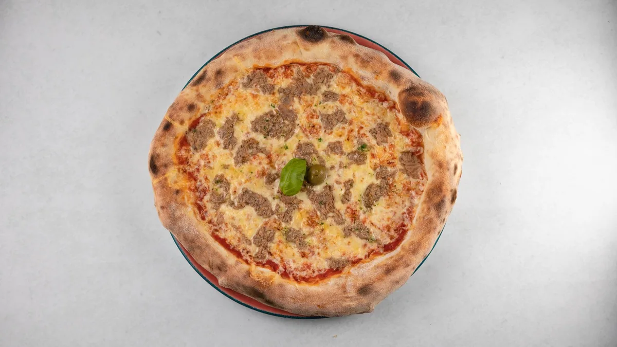 Pizza Con Tuna