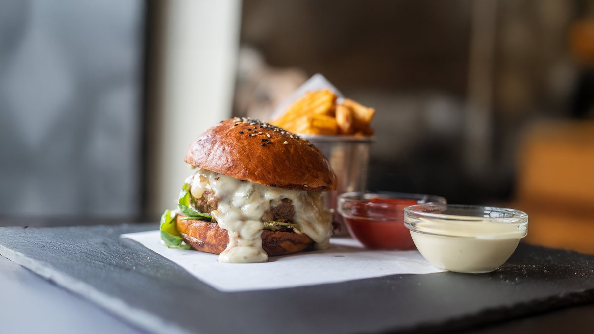 Gorgonzola burger