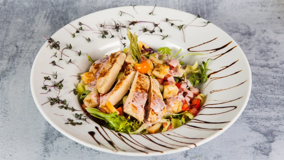 Pileća salata