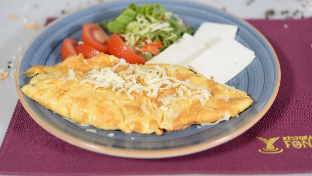 Omlet sa sirom