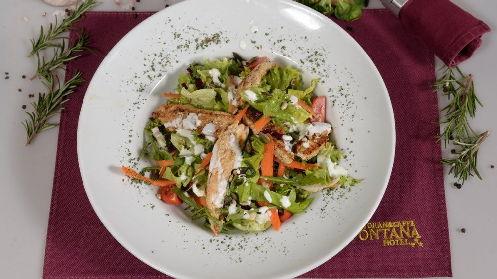 Pileća salata