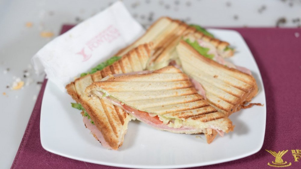 Tost sendvič