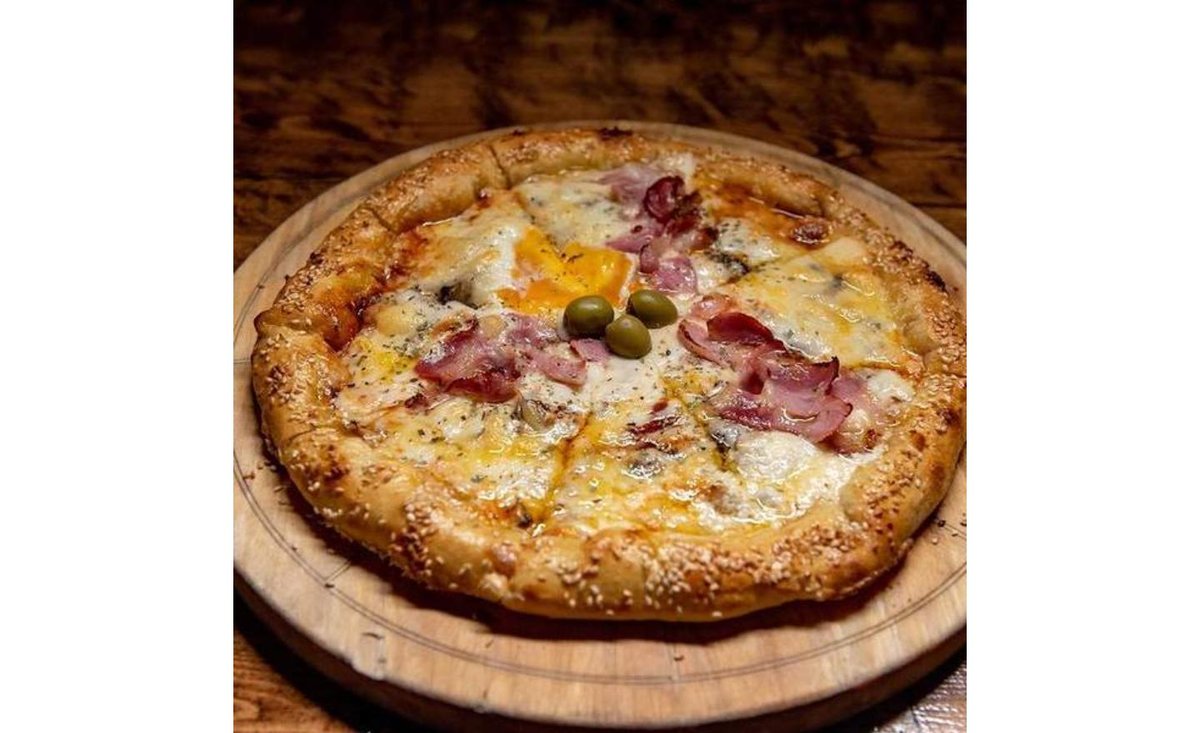Ekstra Gusar pizza