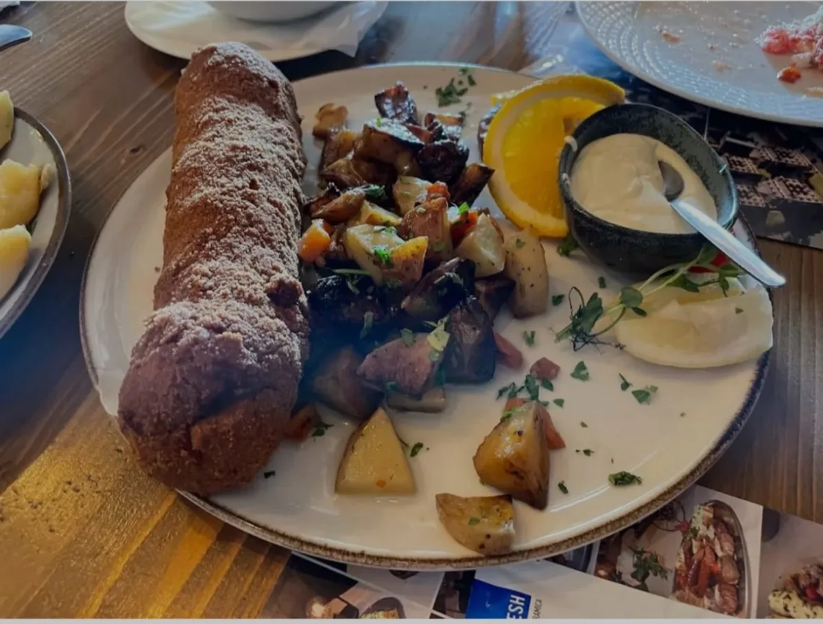 Karađorđeva šnicla 400g + 100g pekarski krompir
