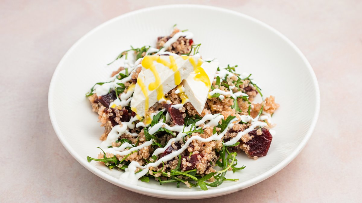 Kinoa salata