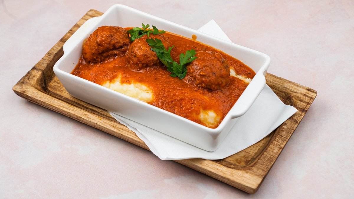 Ćufte u paradajz sosu