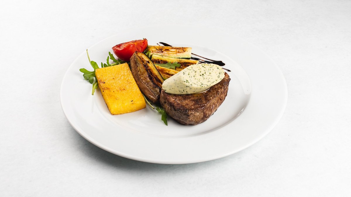 Biftek u gorgonzola sosu
