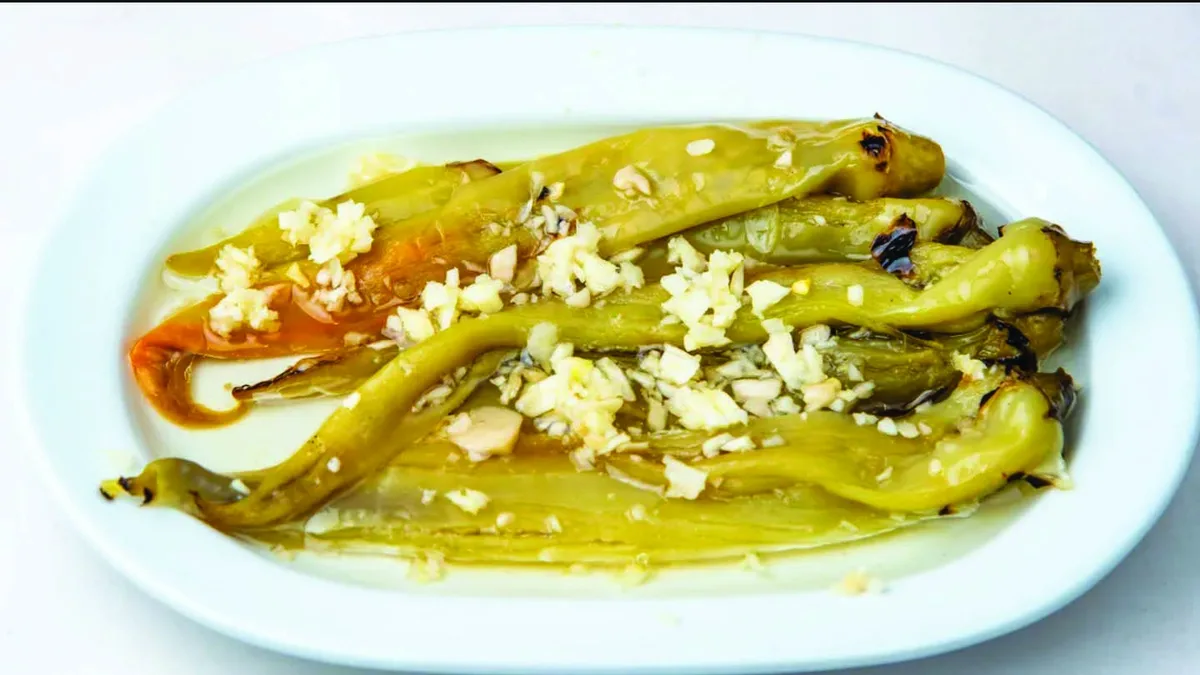 Pečena lučena ljuta paprika
