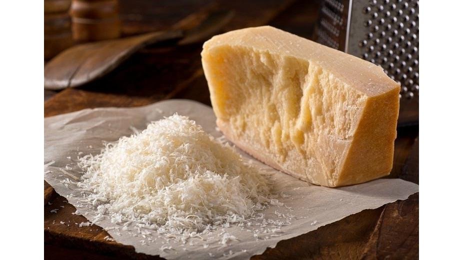 Parmesan ras