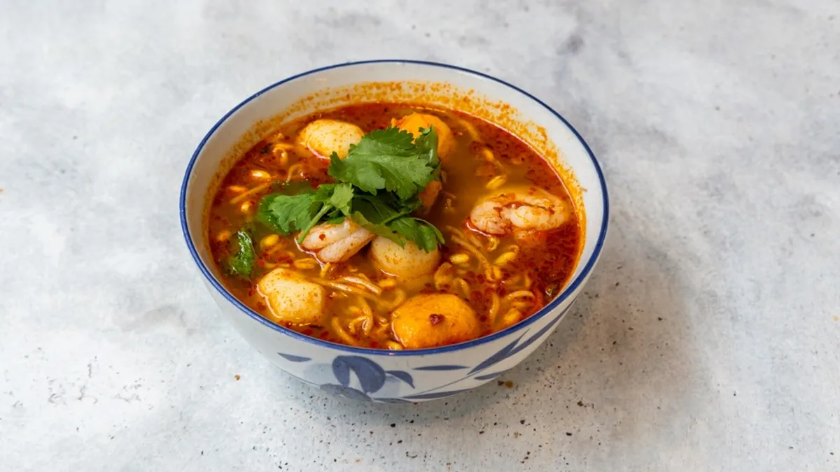 10. Kwuitiew Tom Yum
