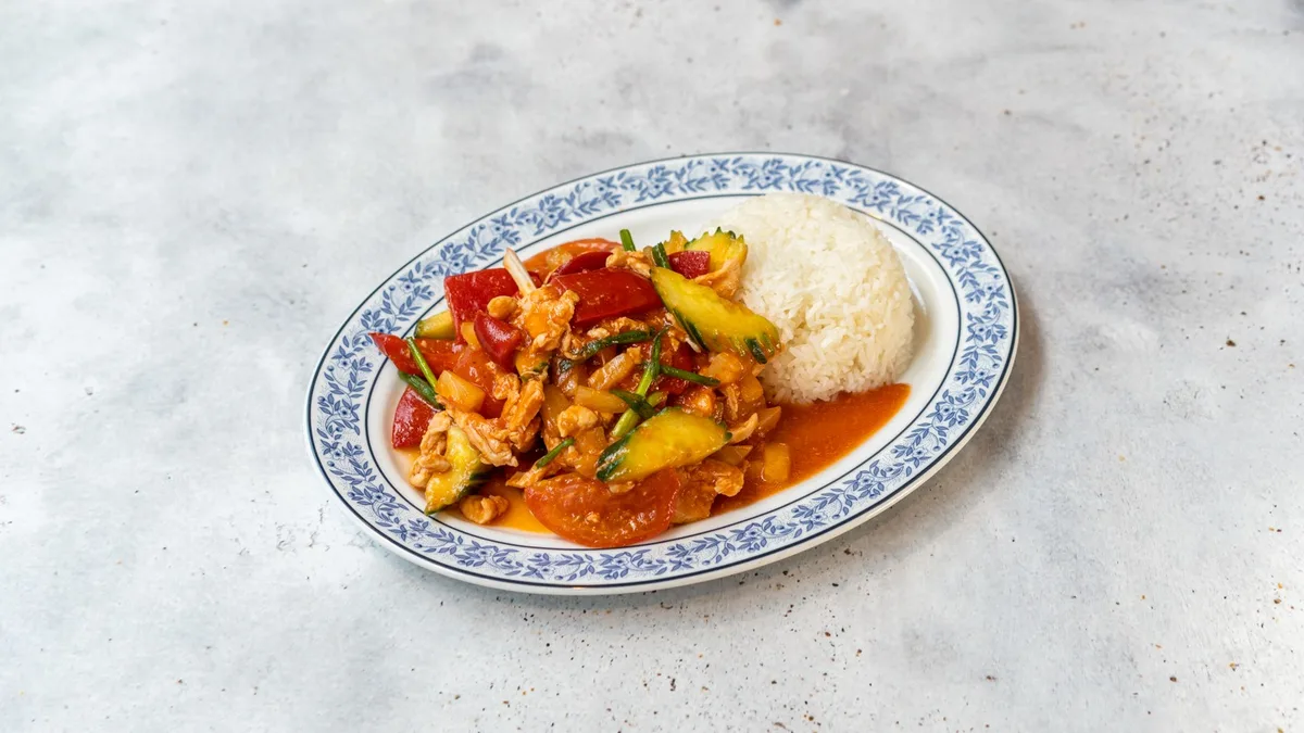 24. Phad Priew Wan Gai