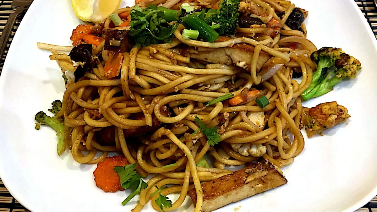 B2 - PAD MEE LUANG