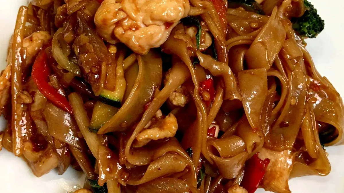 B4 - PAD KEE MAO