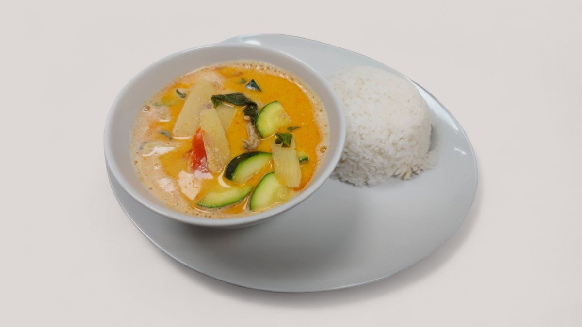 Kaeng Dang/Thai red curry menü választható Coca-cola üdítővel