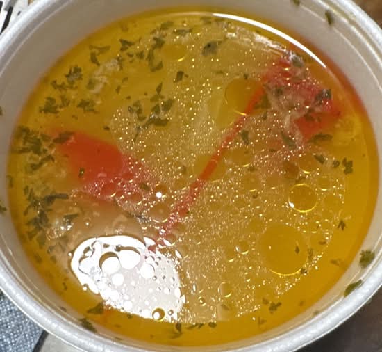 Chicken noodle soup large (Friday’s Specials)