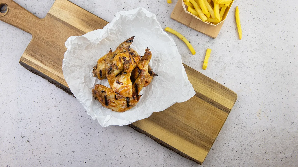 6 Fire Grilled Chicken Wings