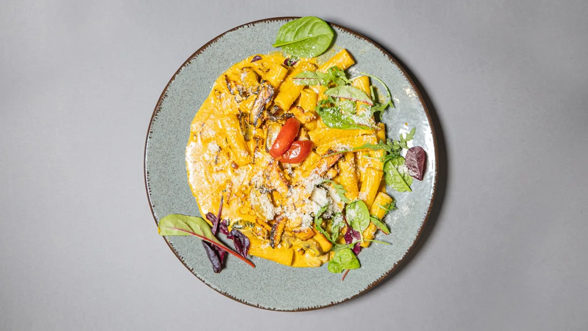 17. Pasta con Pollo