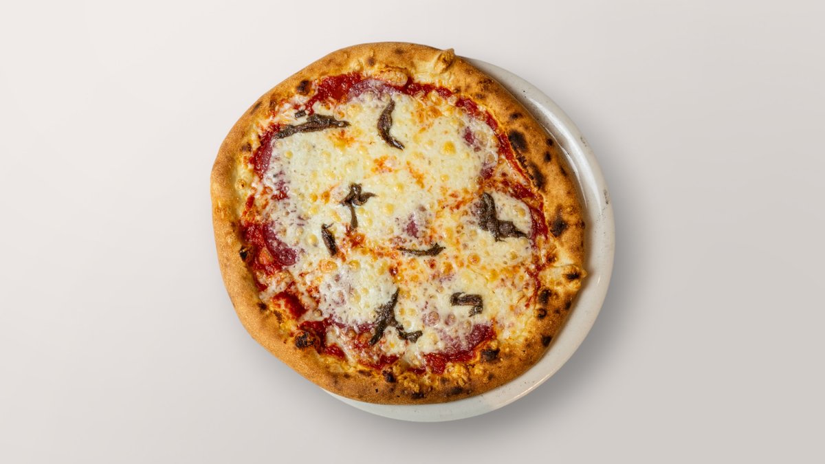77. Pizza Vesuvio