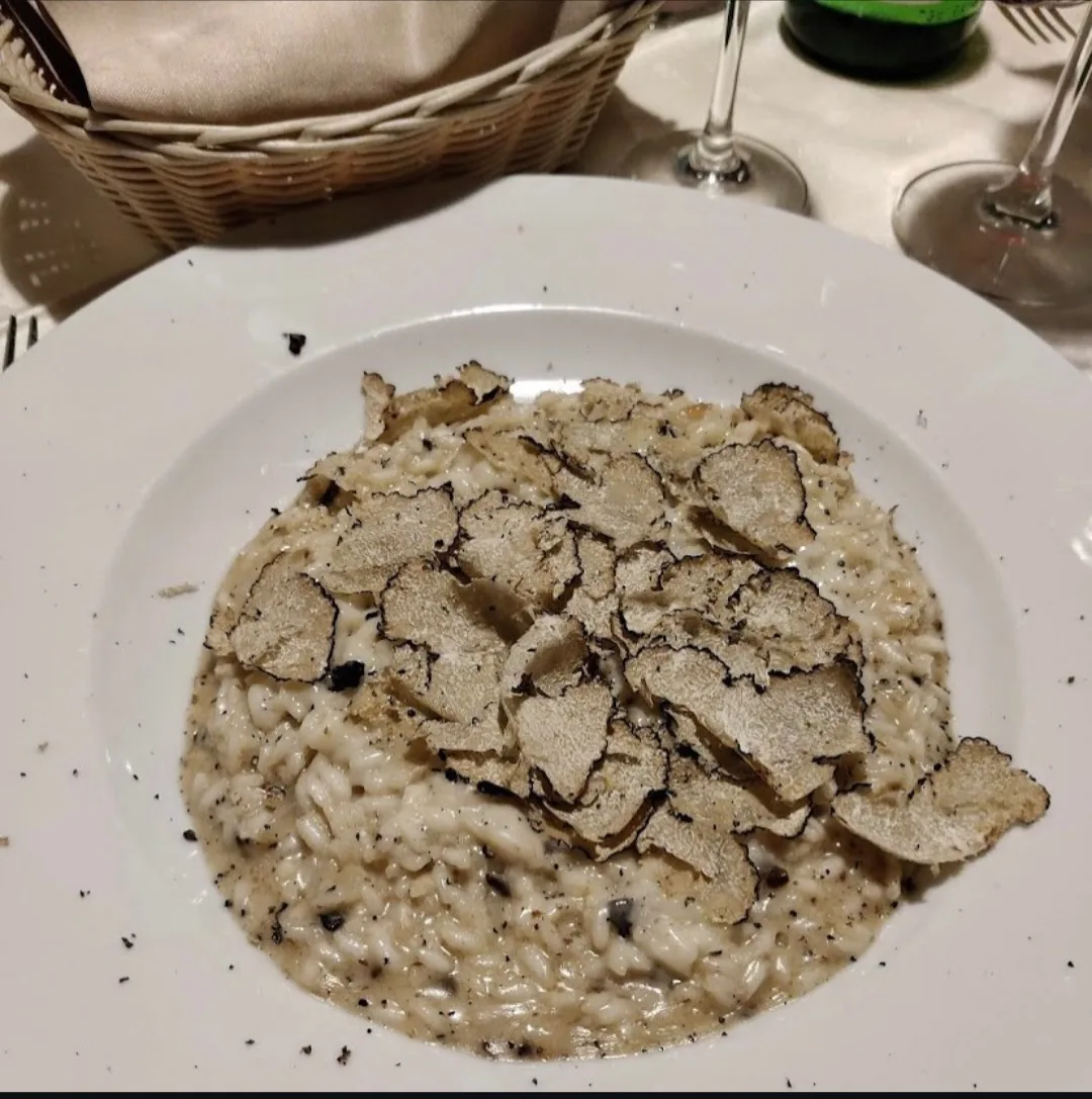 Fekete szarvasgombás rizottó