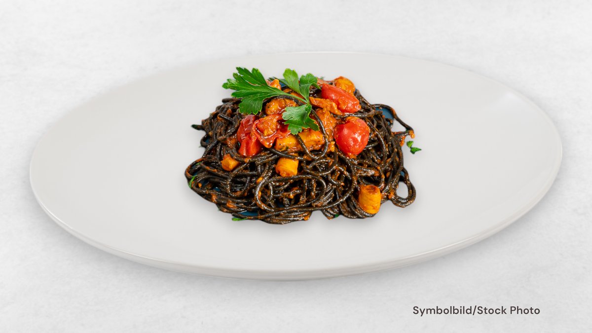 Tagliatelle Nere Tonno