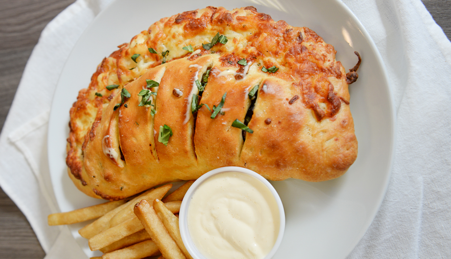 Melina`s Famous Calzone