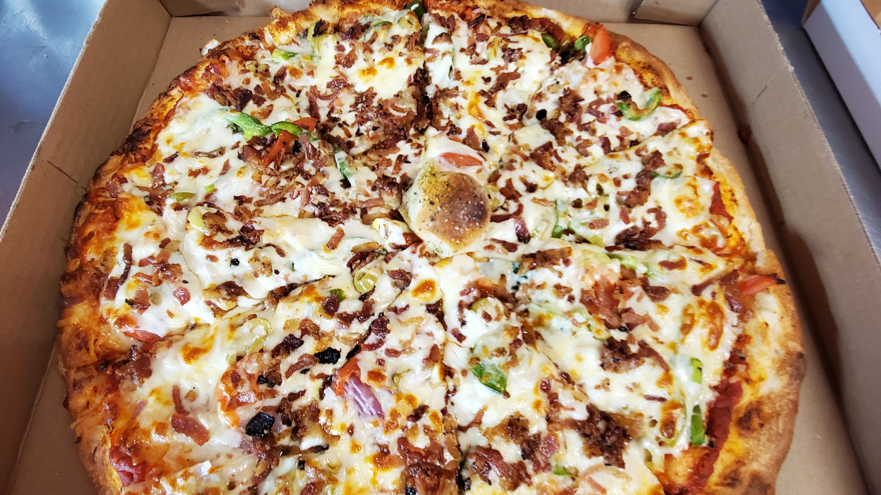 Riverside Special Pizza (Medium)