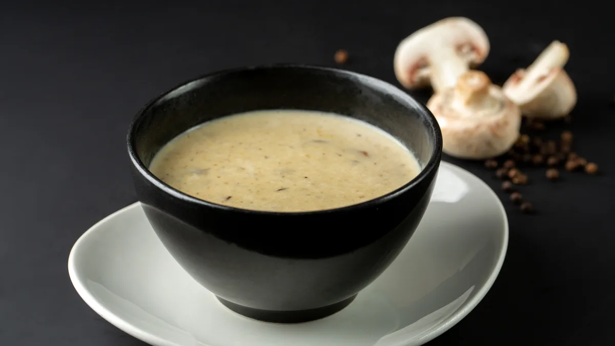 Cream Soup with Mushrooom