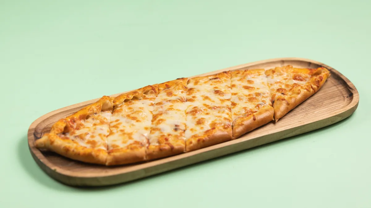 Pide with Kasseri Cheese