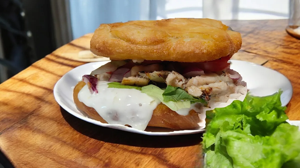 Langoš kurací burger klasik