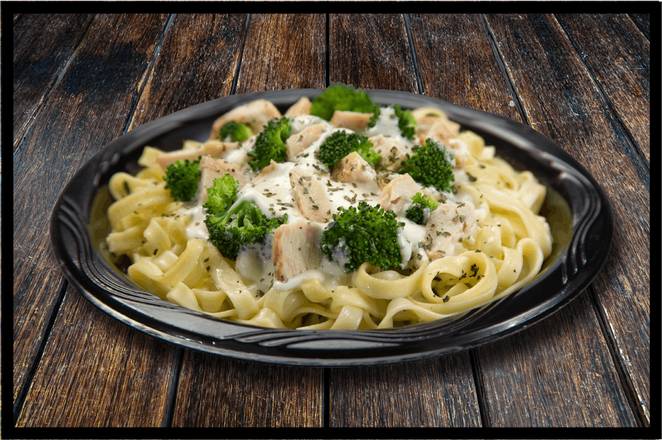 Fettuccine Alfredo with Chicken and Broccoli