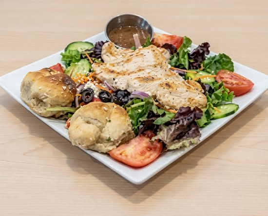 Grilled Chicken Greek Salad