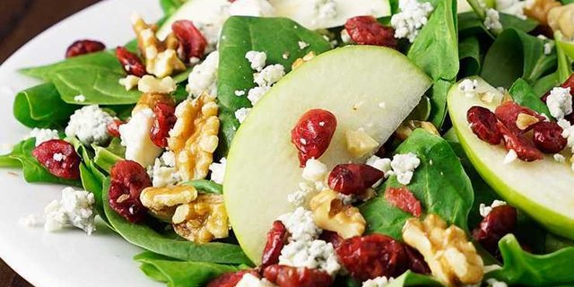Spinach Gorgonzola Salad