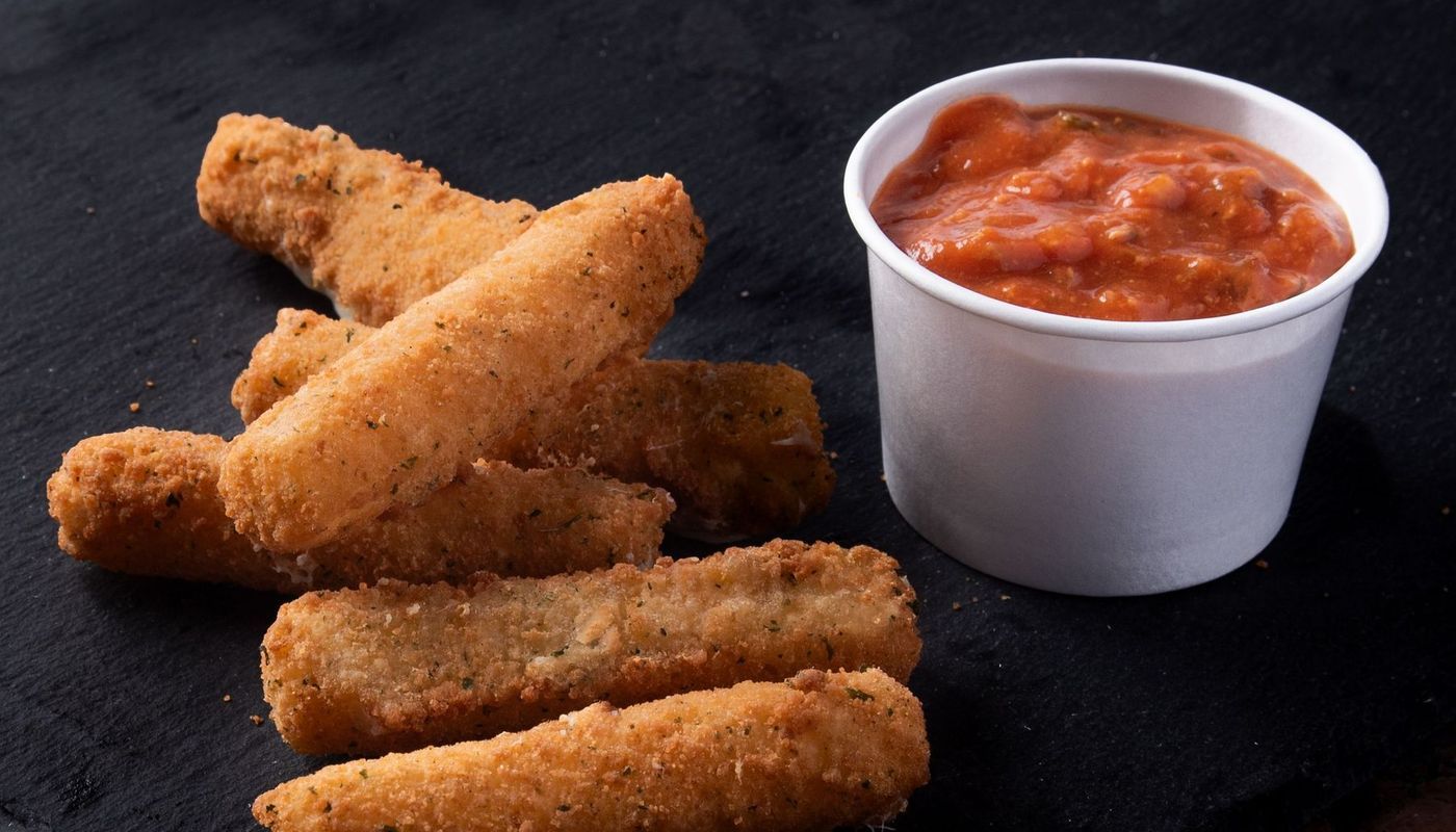 4 BÂTONNETS DE FROMAGE