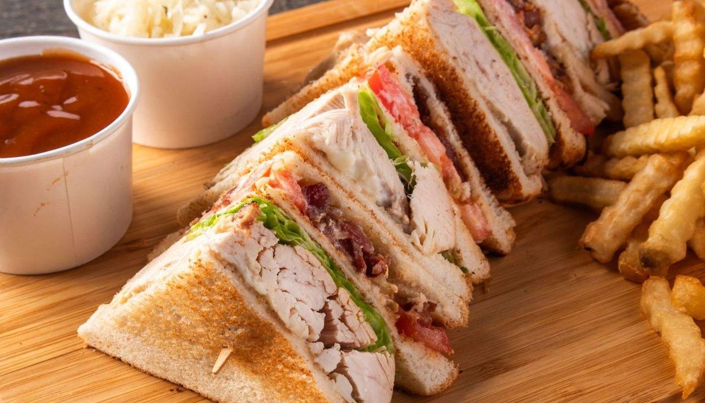 CLUB SANDWICH POULET