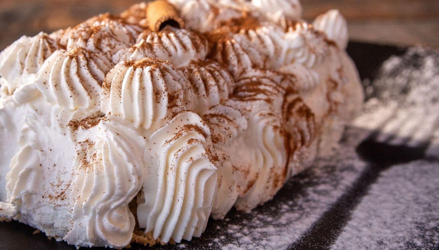 GATEAU POMME CANNELLE