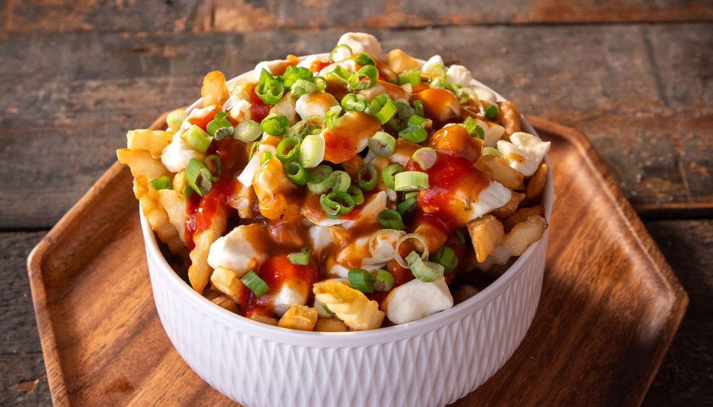 POUTINE POULET BUFFALO RÉGULIÈRE