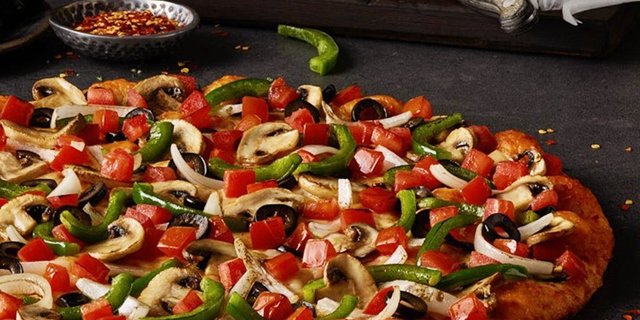 Guinevere's Garden Delight Pizza