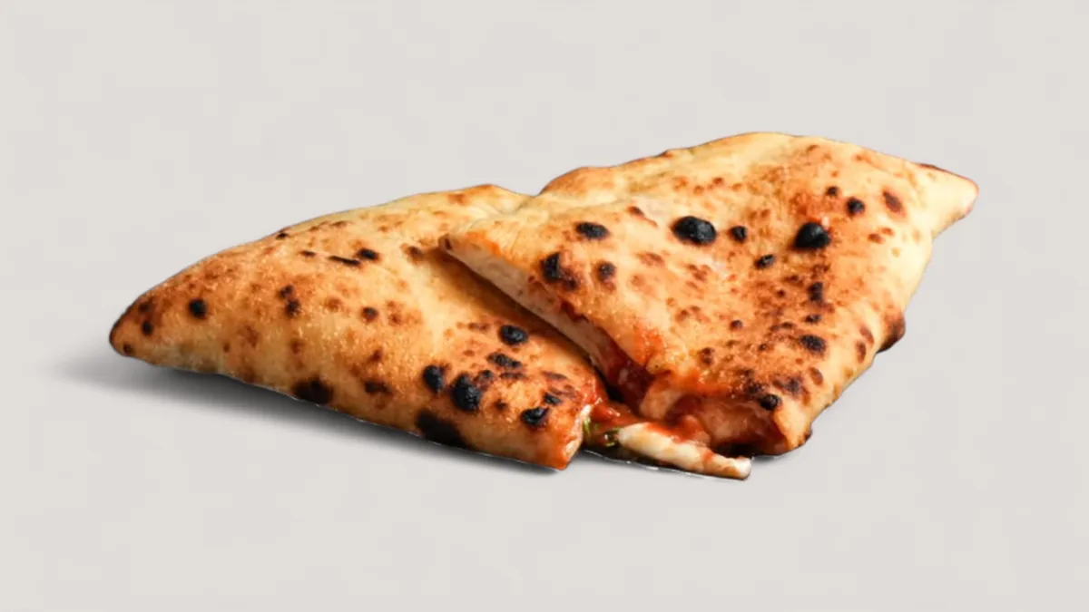 Calzone Pomodoro E Mozzarella