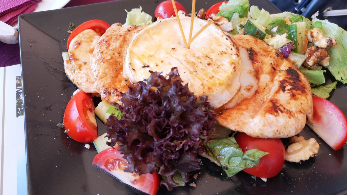 Grillezett camembert sajt