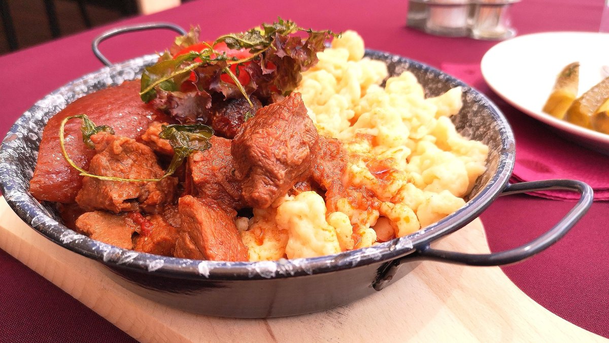 Marhapörkölt